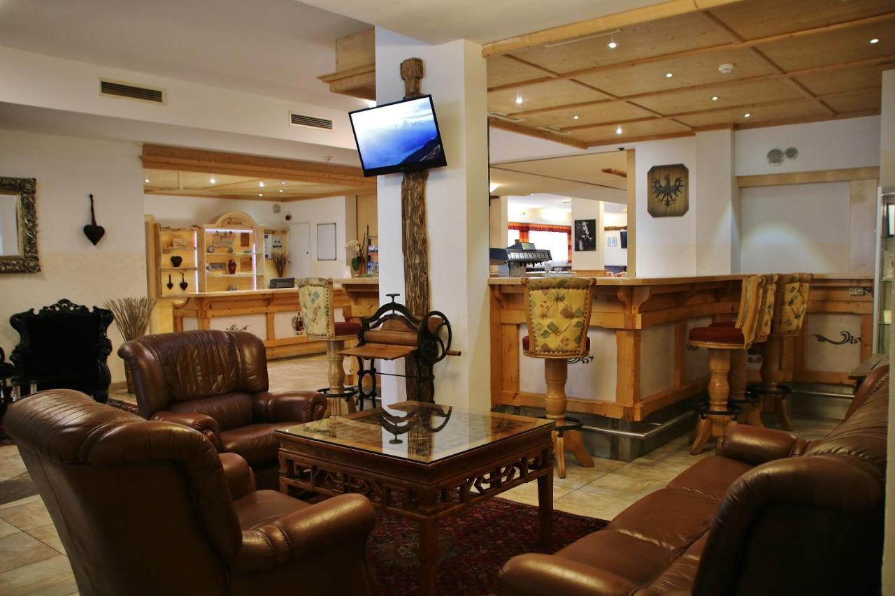 Gasthof Zum Loewen Aschau Im Zillertal Exterior photo